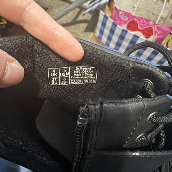 New Black Dr. Martens Airwave Strappy Boots Size 6 - Picture 3 of 8